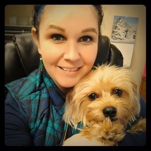 Meet your Posher, Crystal